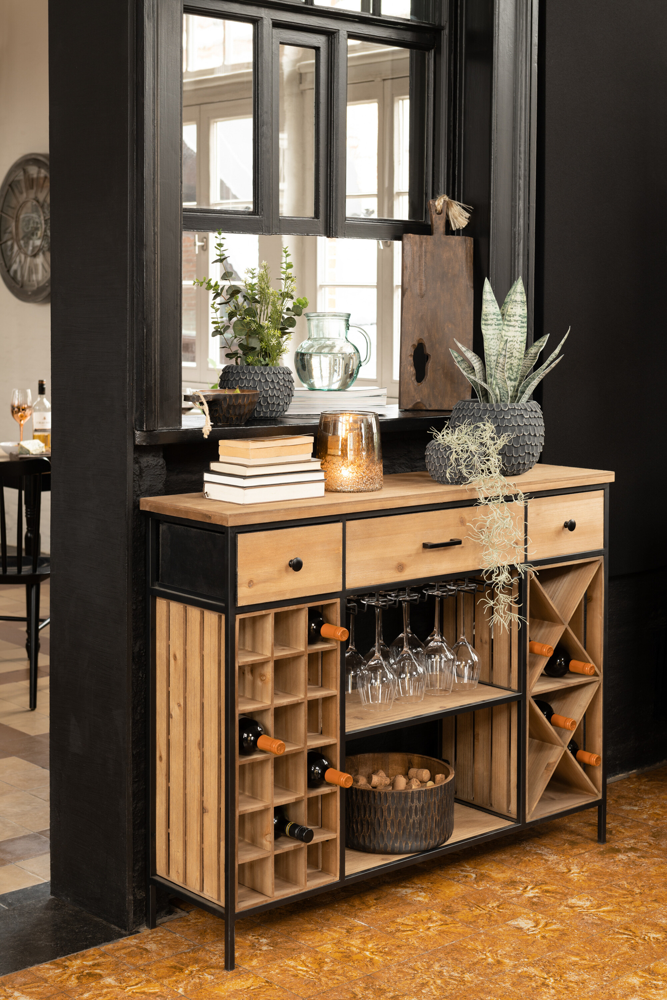 Bar-Sideboard aus Fichtenholz und Metall mit drei Schubladen – Bild 16