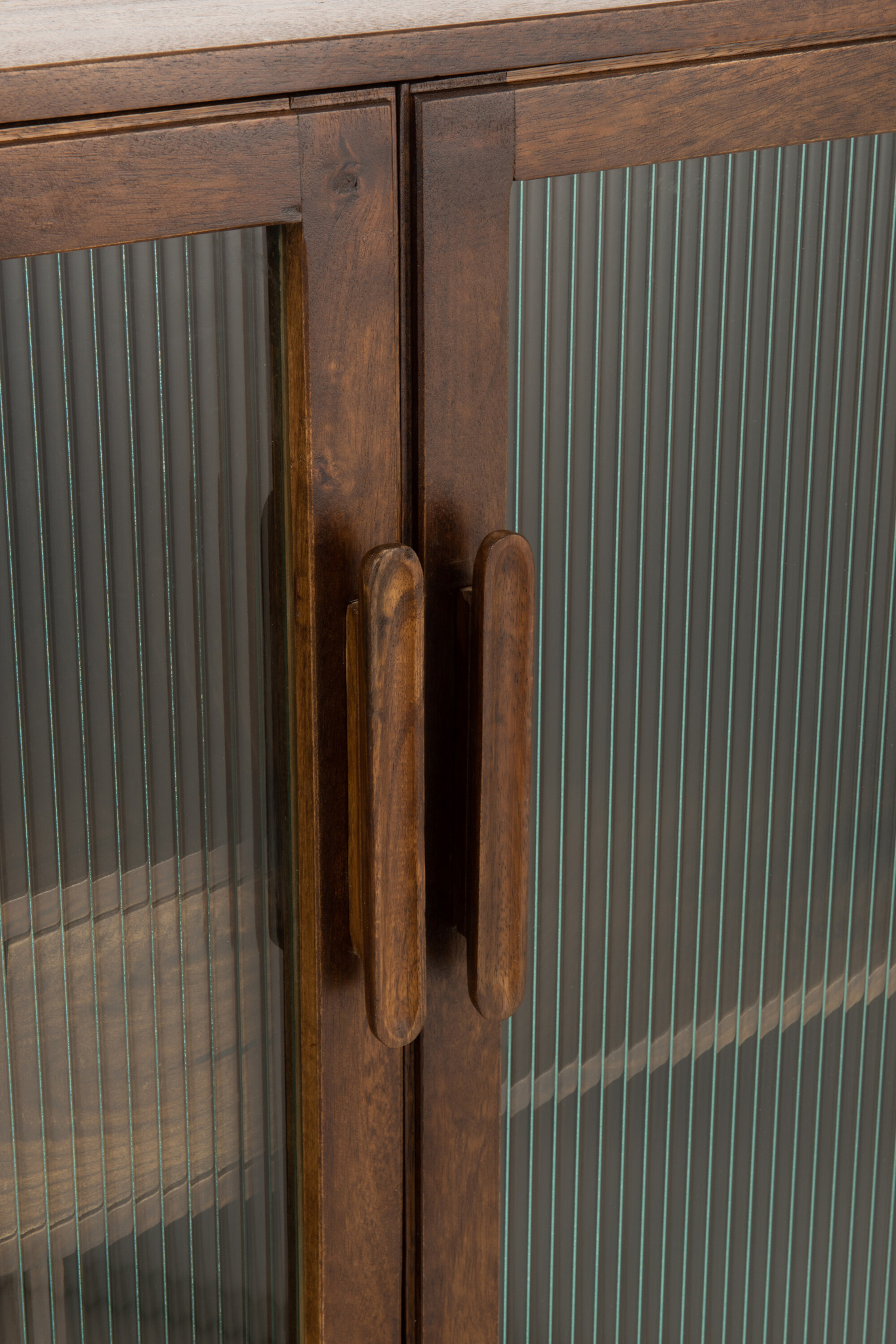 Bar-Schrank Vince aus Mangoholz und Glas in Braun – Bild 7