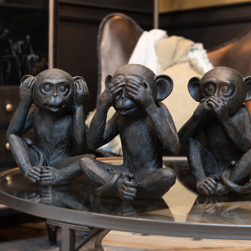 Set aus drei Polyester-Figuren „Nicht sehen, nicht hören, nicht sprechen“ in Braun