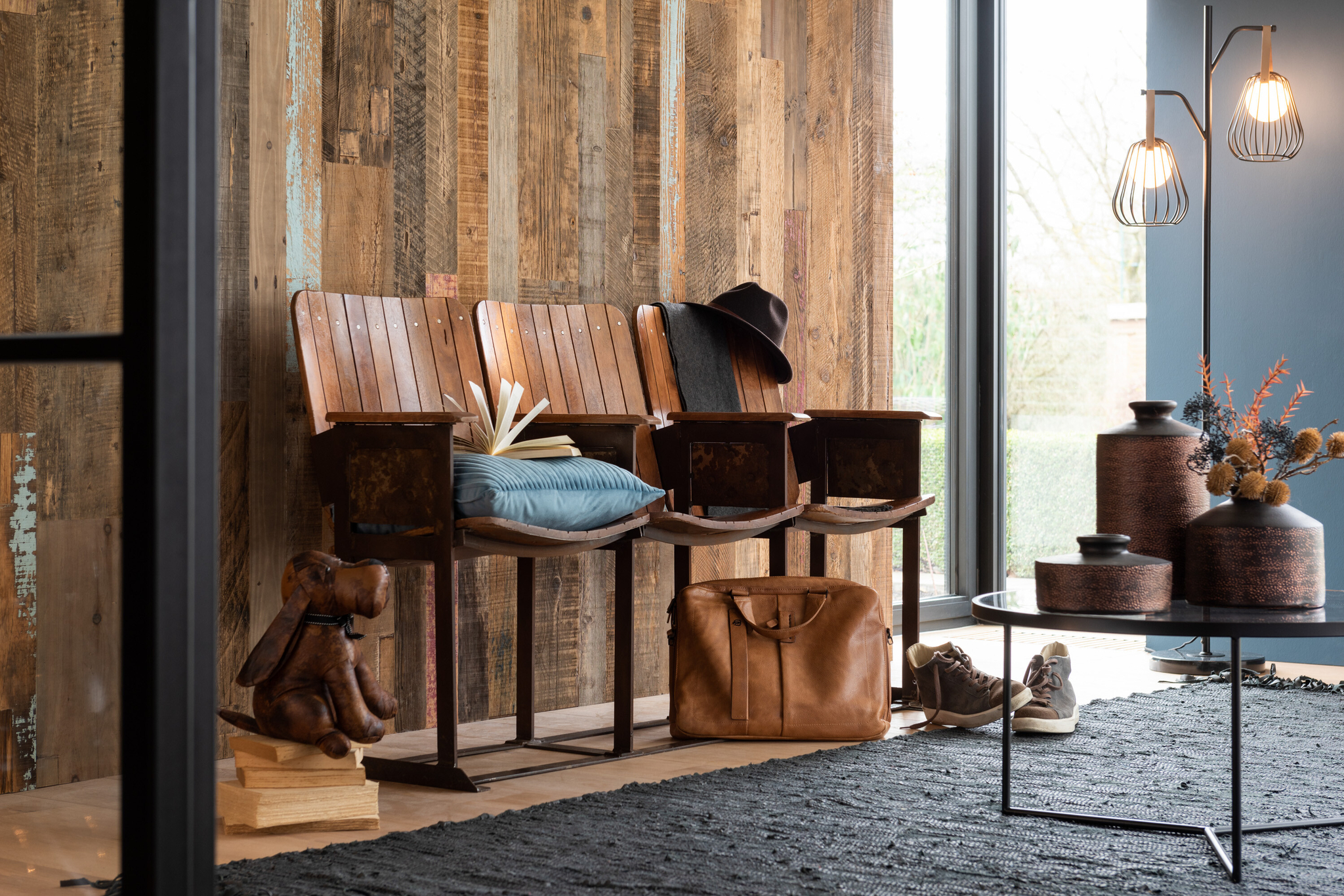 3‑sitzige Vintage-Bank aus Mangoholz mit Metallgestell – Bild 5