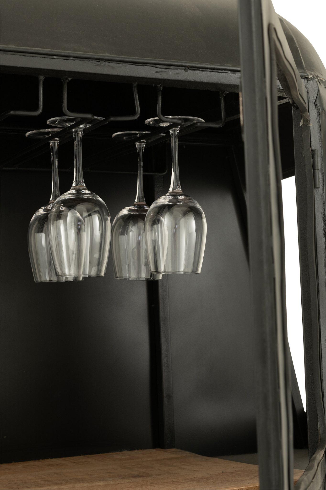 Bar- und Getränkeschrank aus Fichtenholz und Metall in Natur und Schwarz – Bild 2