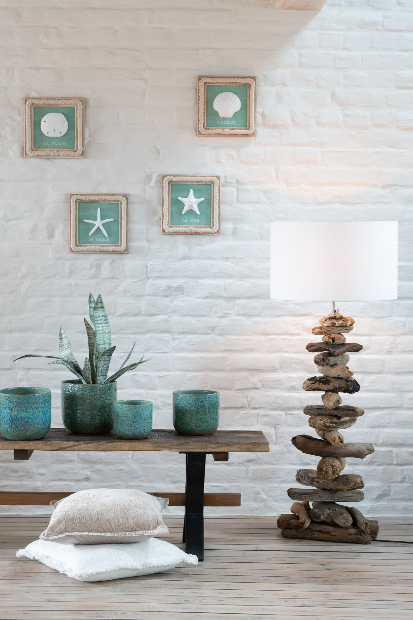 Vintage-Bank aus recyceltem Holz und Metall – Bild 9