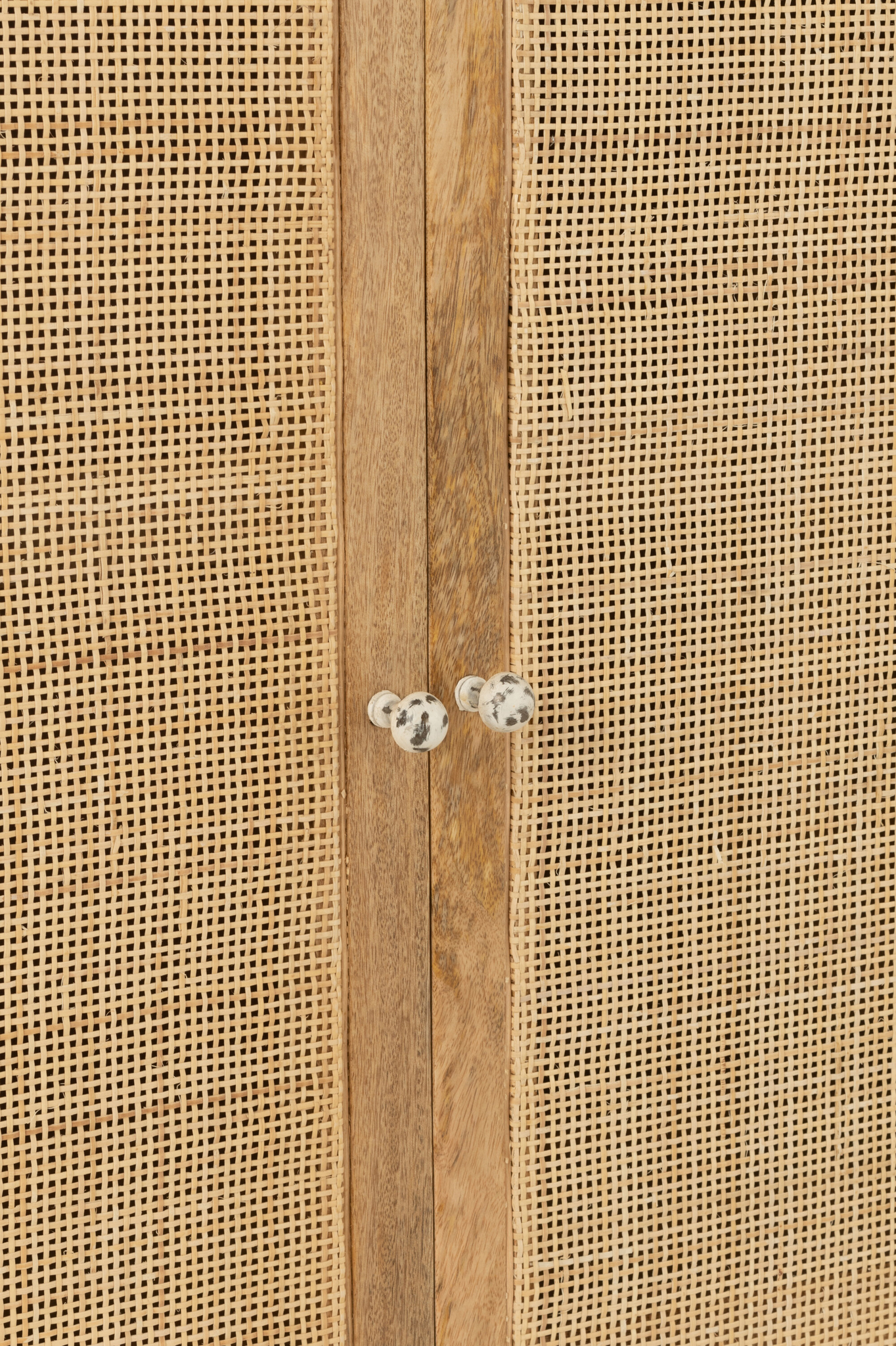 Geflochtener Holzschrank aus Mangoholz – Bild 6