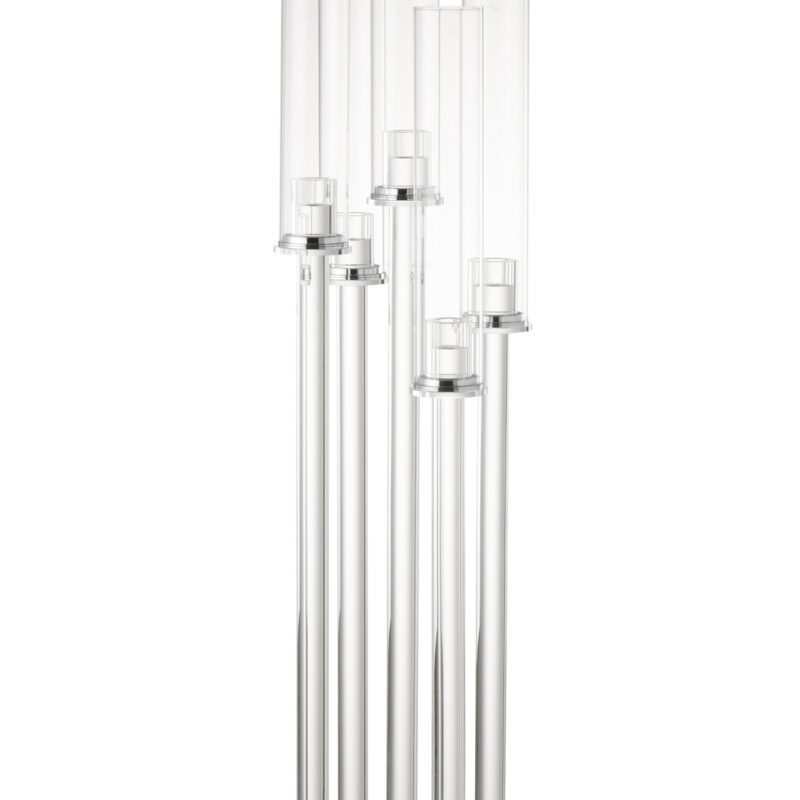 Schlanker transparenter Kerzenhalter