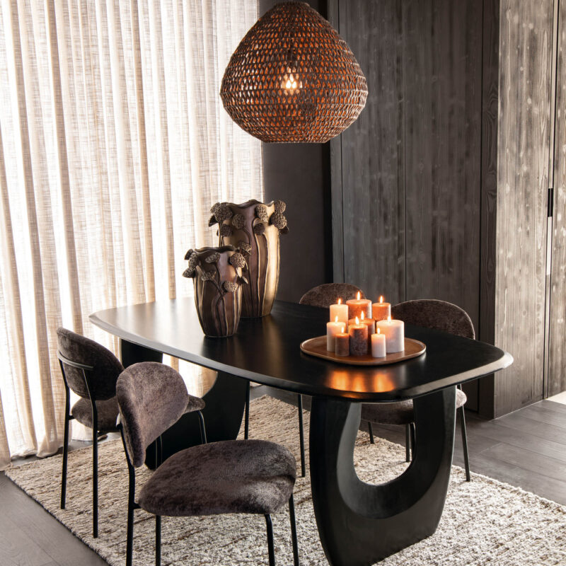 Gewebter Wollteppich