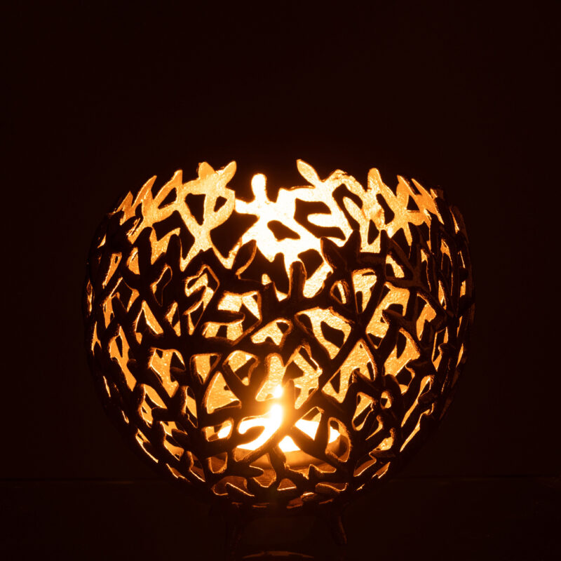 Eleganter Kerzenhalter Blatt in Gold