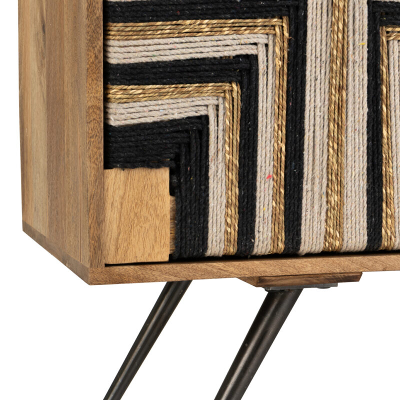 Schrank aus Mangoholz mit Faden Optik