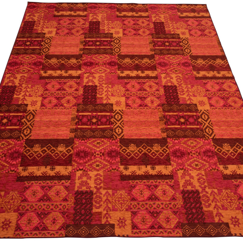 Großer afrikanisch inspirierter Teppich